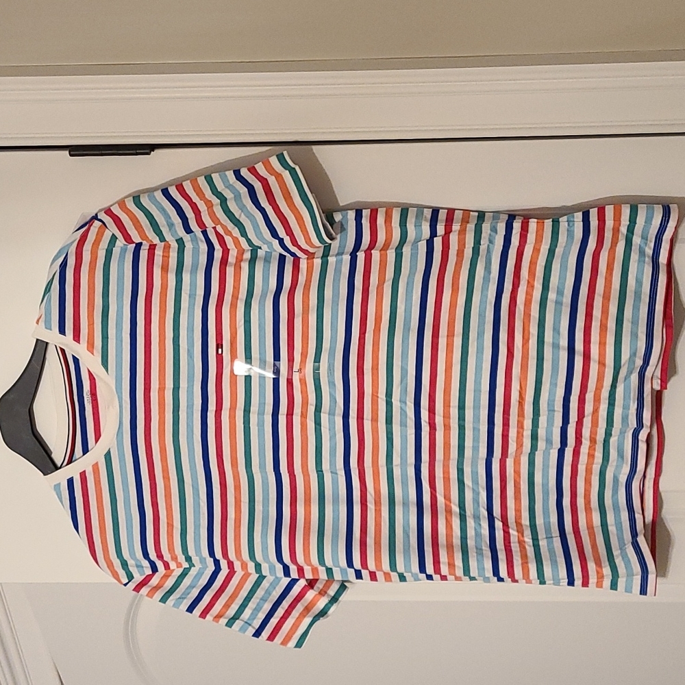 Tommy Hilfiger size Large men's rainbow tshirt